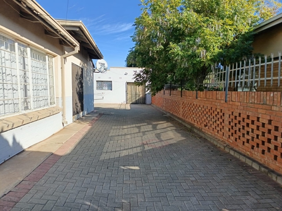 5 Bedroom Property for Sale in New Park Northern Cape